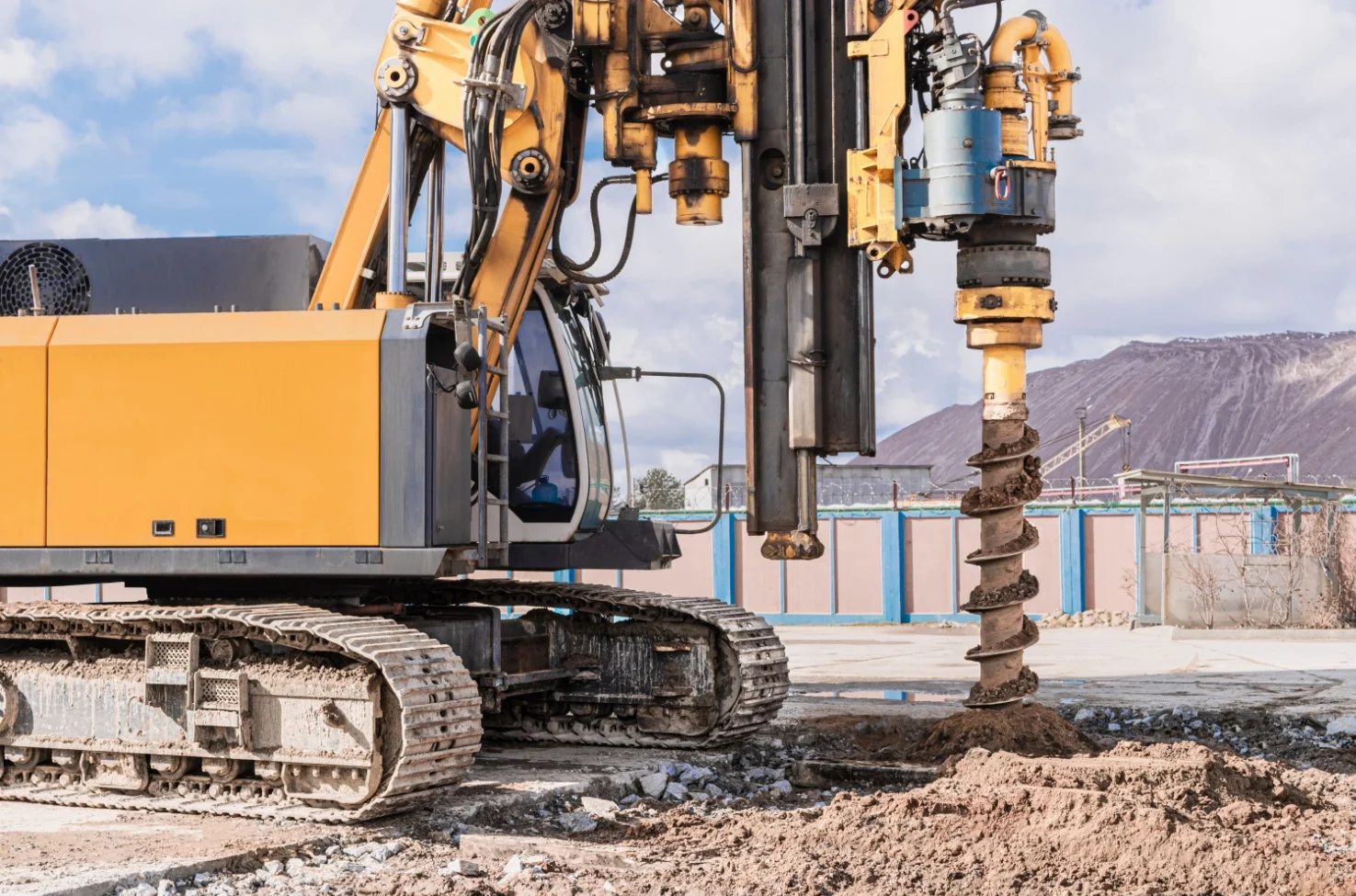 Tips for a Smooth Piling Project with Expert Contractors